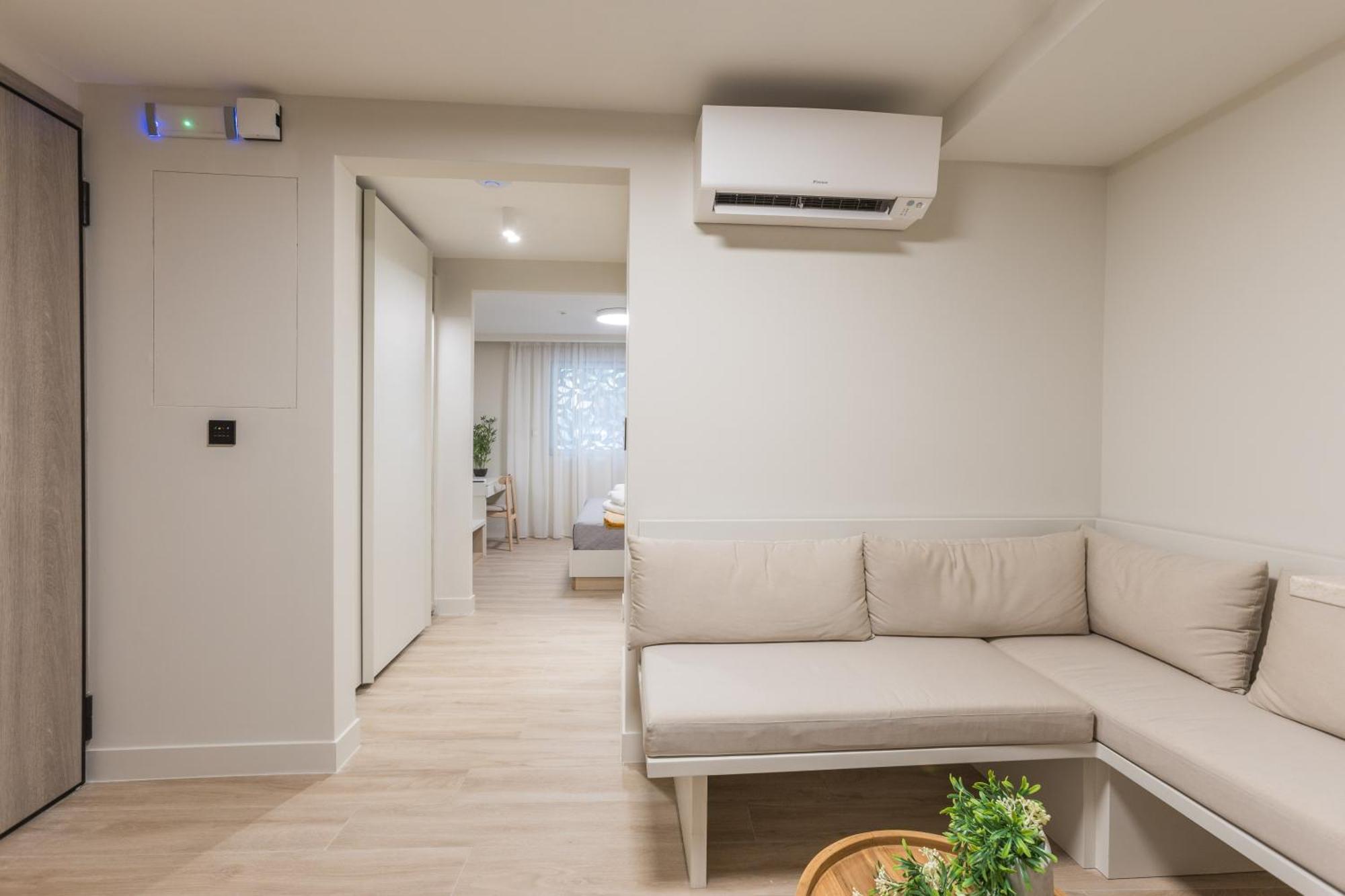 The Mediterranean Suites Piraeus Exterior photo